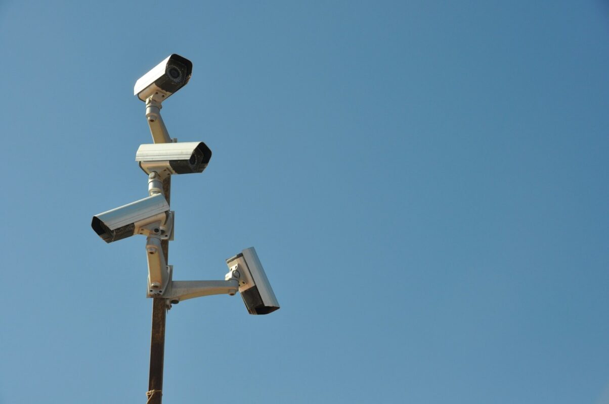 Lắp đặt camera ngoài trời