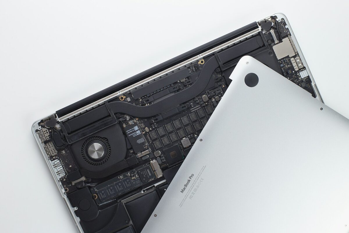 laptop bị nóng